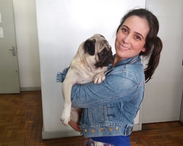 Depois de nove meses, pug furtado é devolvido à família