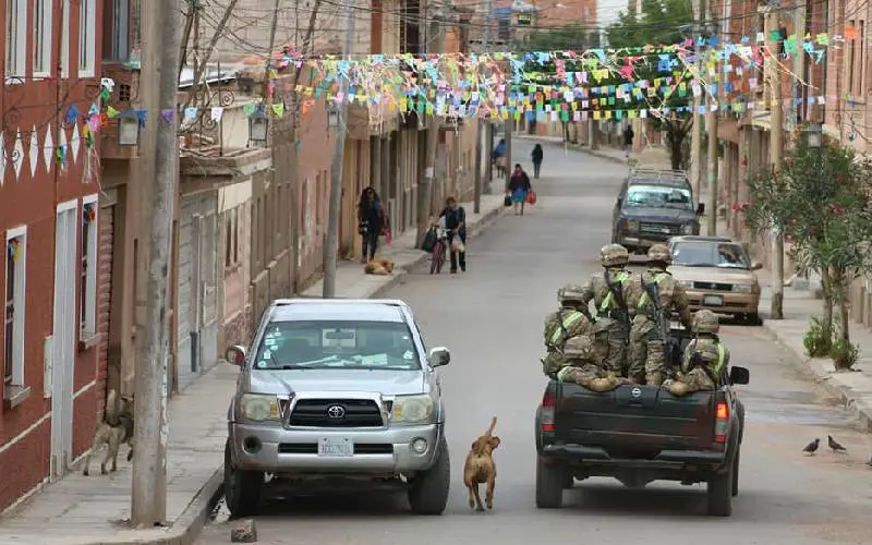 soldados-adotam-cachorros-encontrados-durante-a-ronda