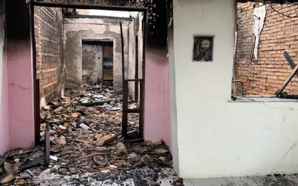 Cachorro salva casal de idosos em incêndio cachorro-salva-casal-de-idosos-em-incendio
