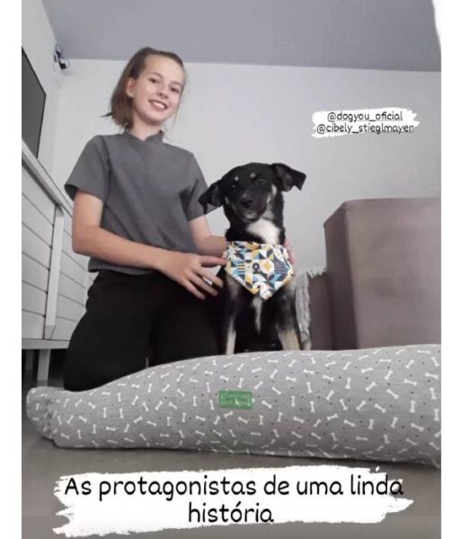 Menina-viraliza-ao-resgatar-um-cachorro