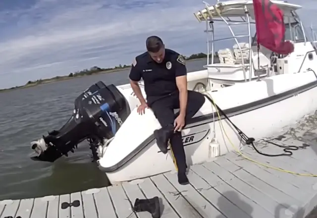 Policial Desafia a Correnteza para Salvar uma Vida Invisível Policial Desafia a Correnteza para Salvar uma Vida Invisível